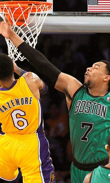 Brooks, Bazemore shine in Lakers debut, fuel late rally over Celtics
